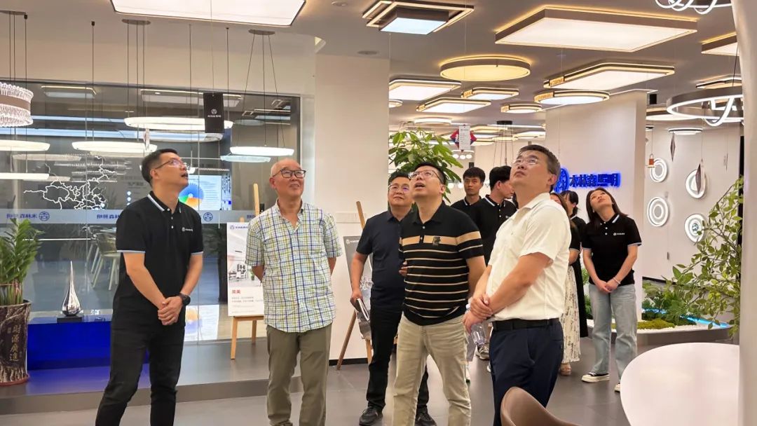 01 玩彩网-让你玩得杰出的网站